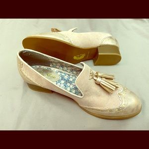 Ruby Shoo peach/tan and gold wingtip with tassels